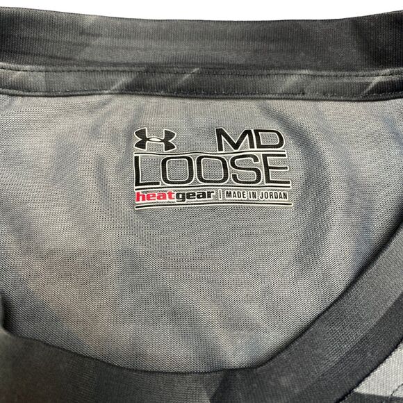 Under armour Tee Shirt Mens Size Medium Gray Tie Dye Heatgear Loose Short Sleeve - Picture 7 of 13